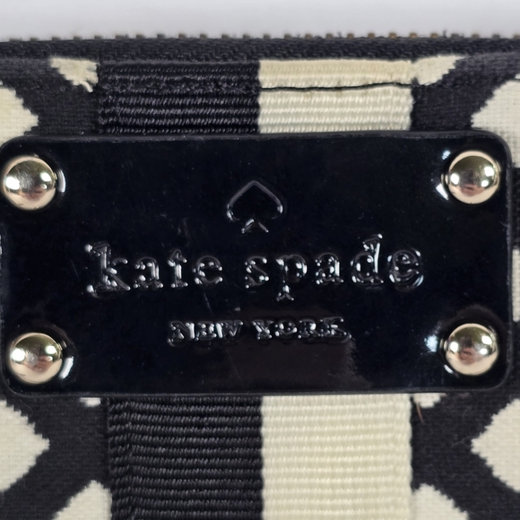 Kate Spade Black and Cream Print Zip Around Continental Wallet/Clutch CC Slots - Picture 6 of 15